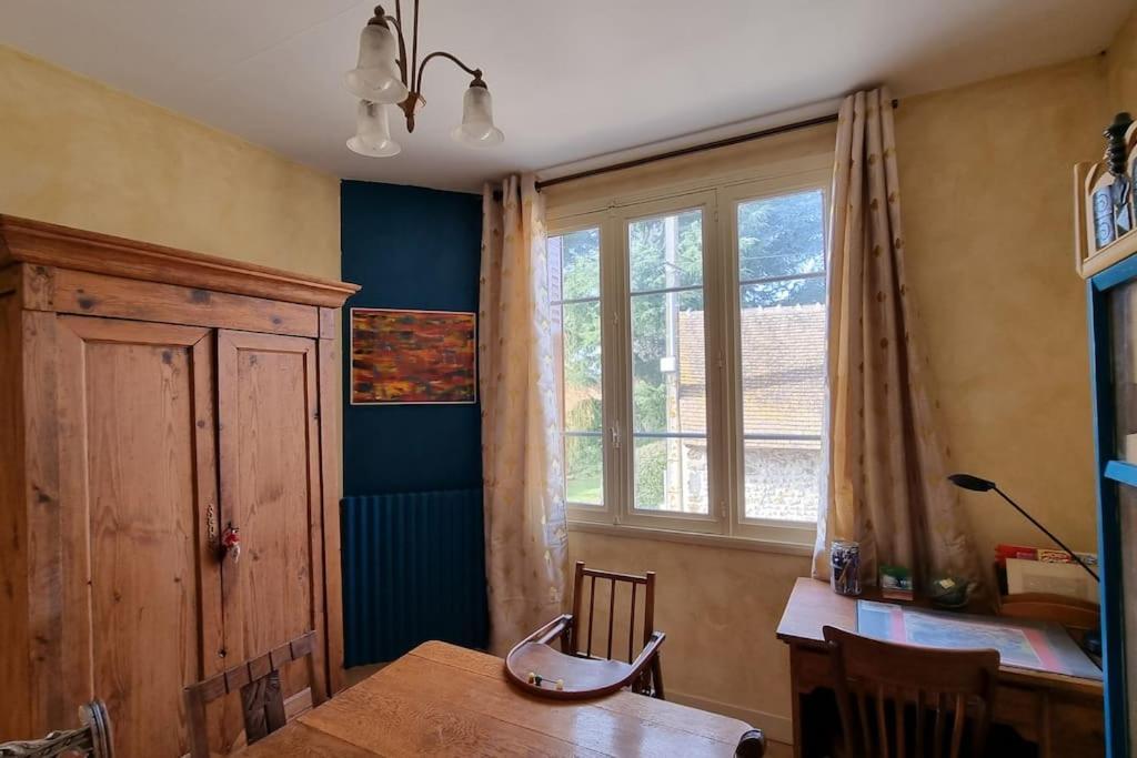 Les Noyers Monestois Entre Cher Et Canal De Berry Mennetou-sur-Cher Exterior foto